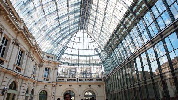 Réalisez une verrière sur mesure à Nantes aux tarifs compétitifs